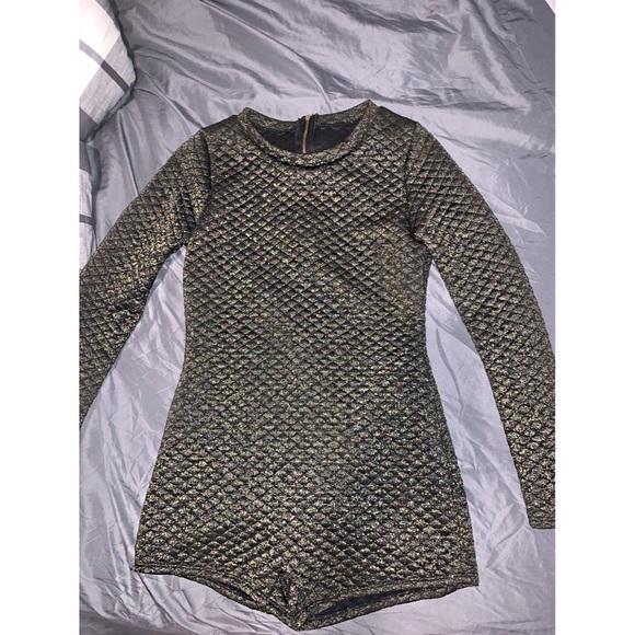 Shiny olive green short jumpsuit - Picture 2 of 3